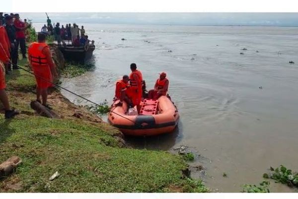 Assam Boat Carrying 9 People Capsizes In Dibrugarh 4 Still Missing 1473