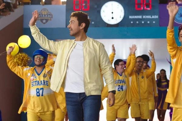Sitaare Zameen Par Twitter Review: Aamir Khan's Comeback Film Wins Hearts, Sparks Debate