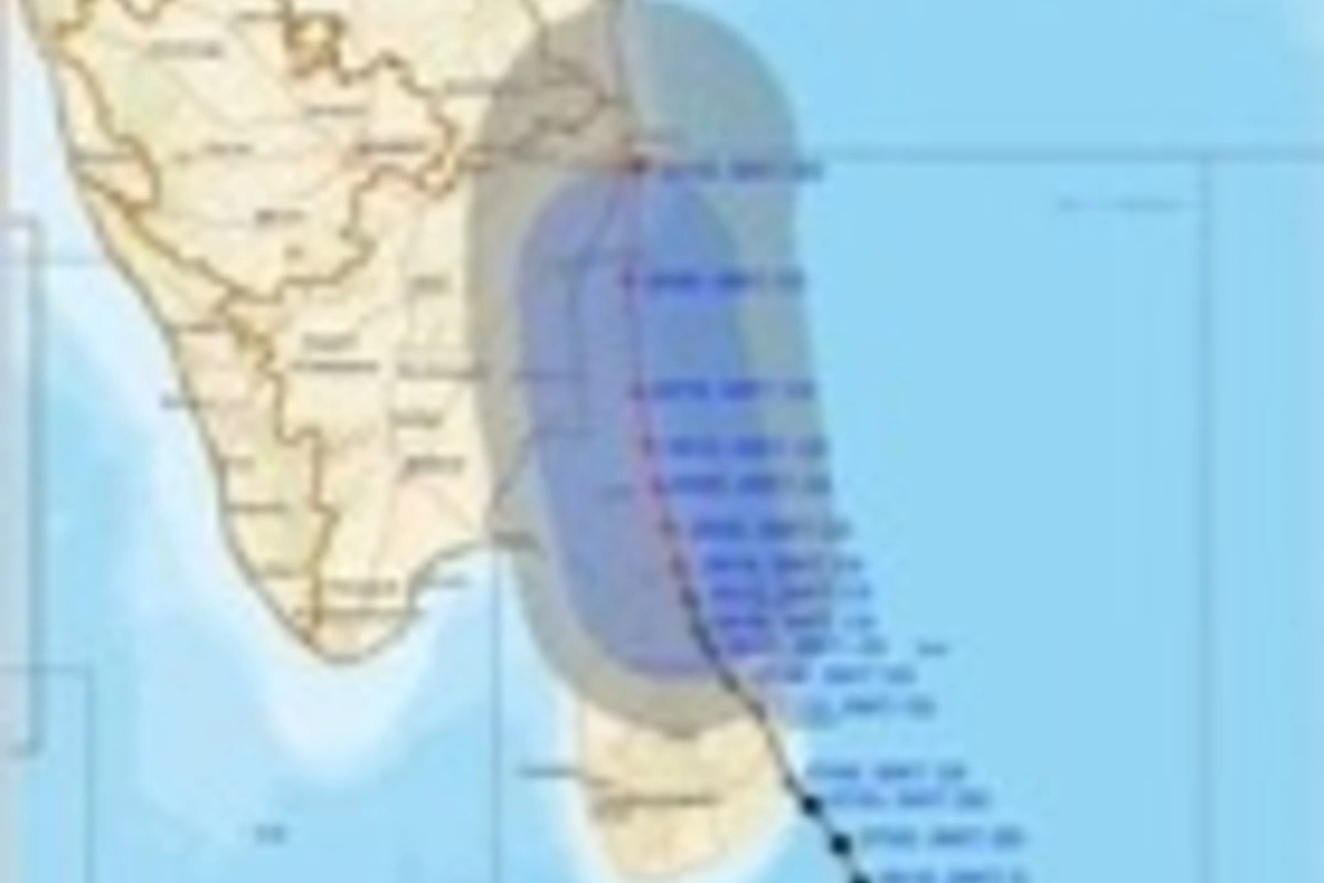 ঘূর্ণিঝড় দিতভা তামিলনাড়ুর কাছে, ফ্লাইট বাতিল, স্কুল বন্ধ, সতর্কতা জারি ঘূর্ণিঝড় দিতভা তামিলনাড়ুর কাছে, ফ্লাইট বাতিল, স্কুল বন্ধ, সতর্কতা জারি