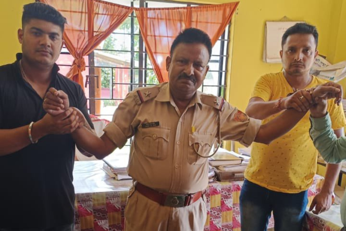 Assam Police Asi Caught Red Handed While Taking Bribe 7424