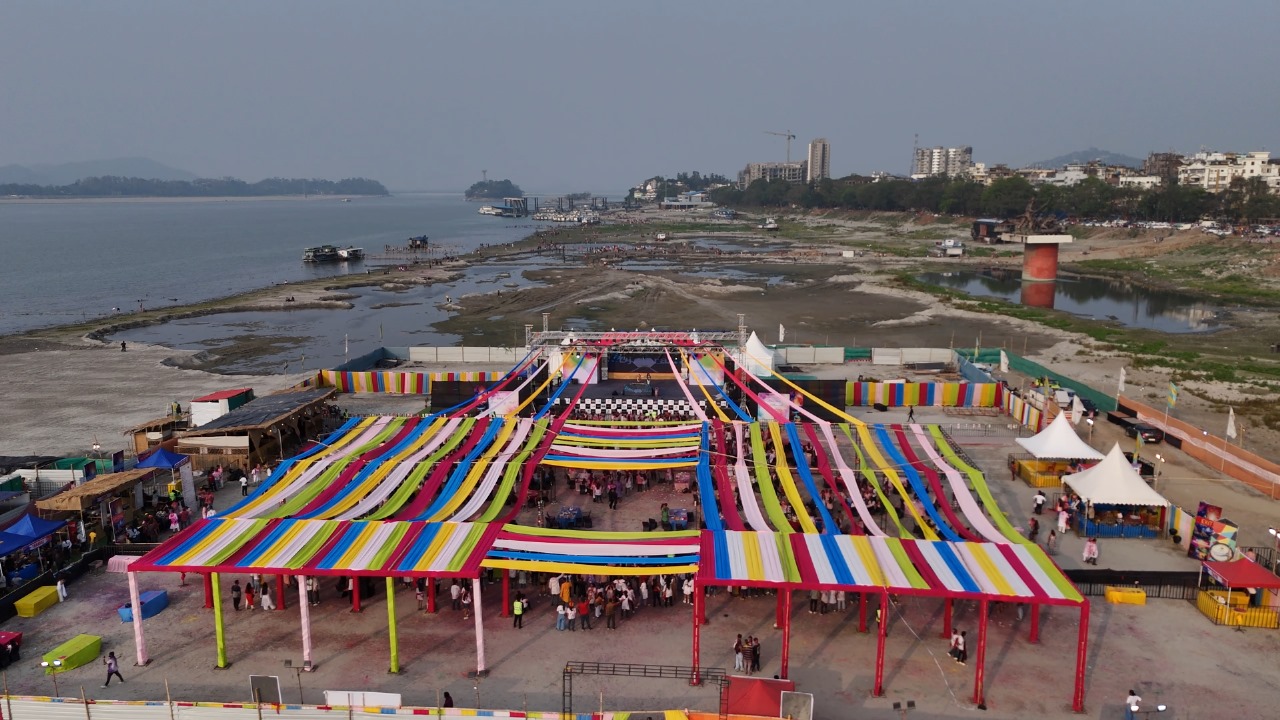 Aerial view of the event held by Piazza.