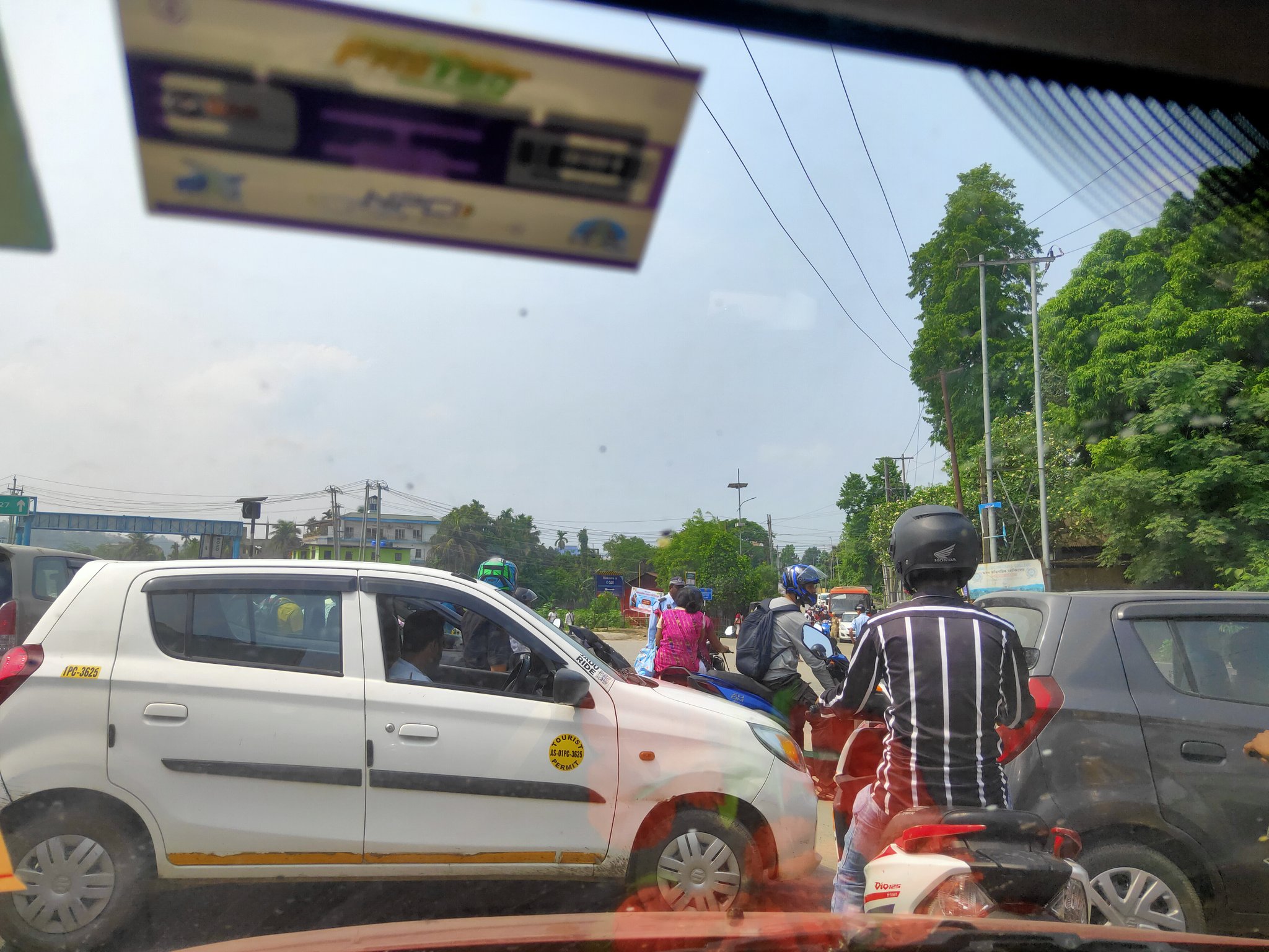 The traffic jam in Jalukbari, Guwahati.